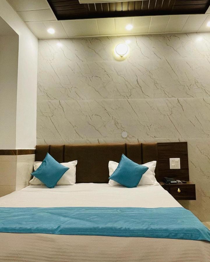 Hotel Dileep42 Lucknow Extérieur photo