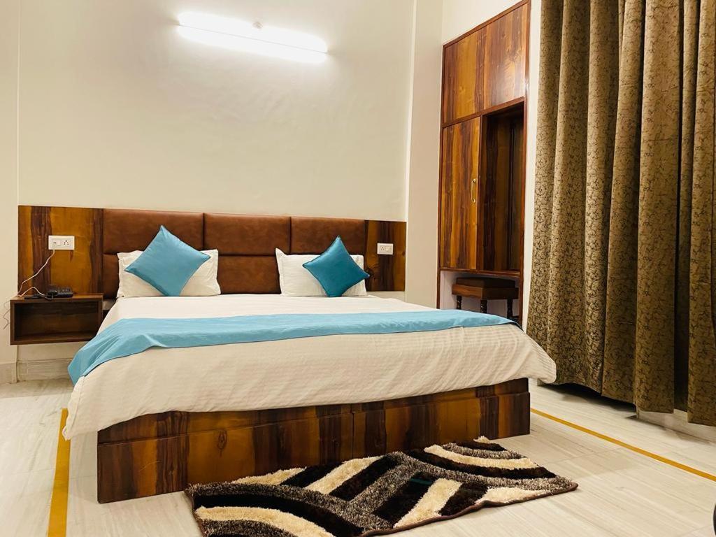Hotel Dileep42 Lucknow Extérieur photo