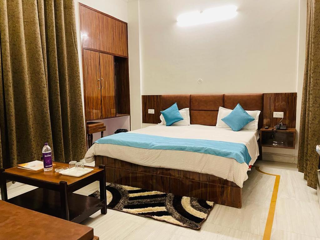 Hotel Dileep42 Lucknow Extérieur photo