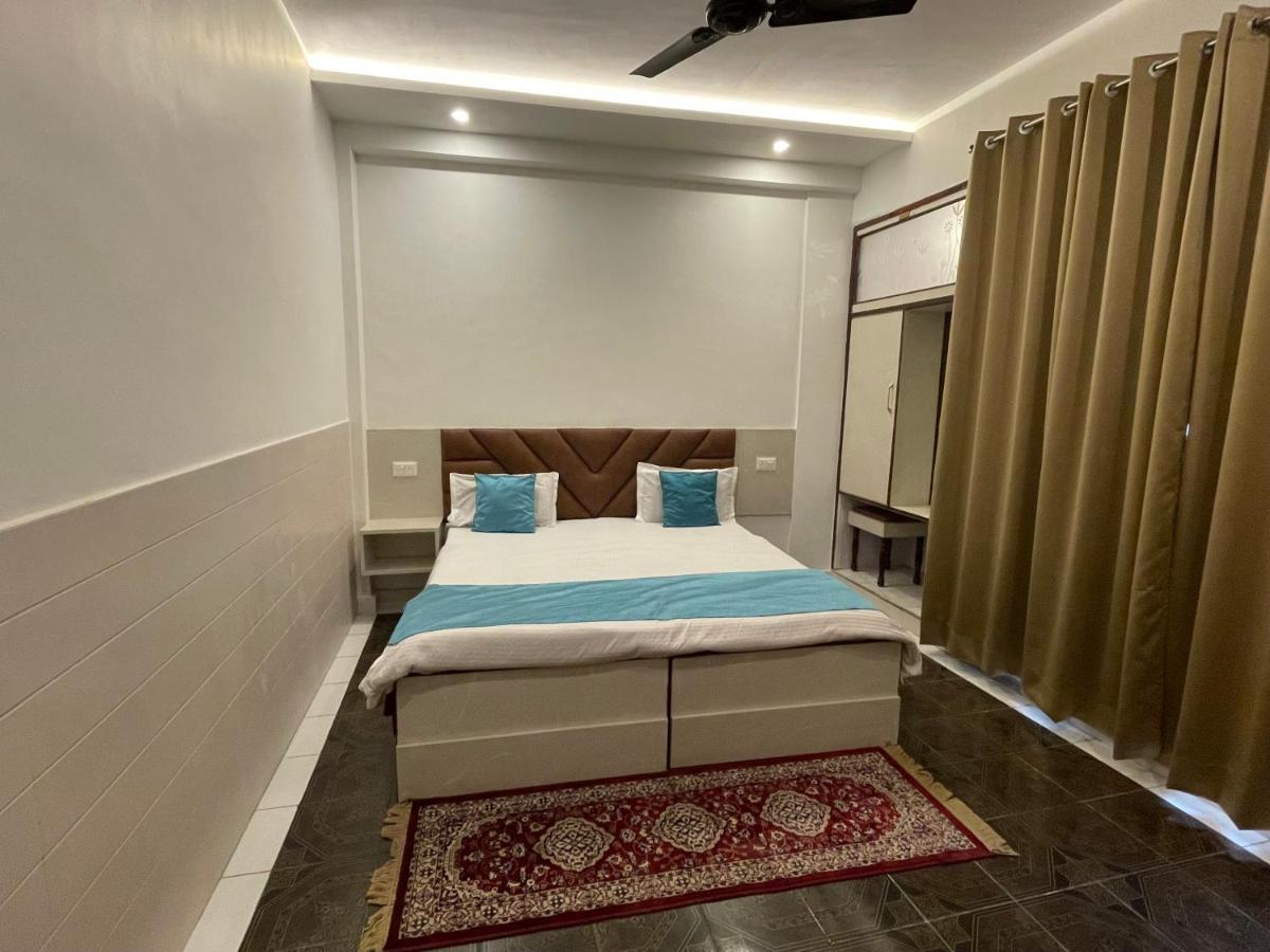 Hotel Dileep42 Lucknow Extérieur photo