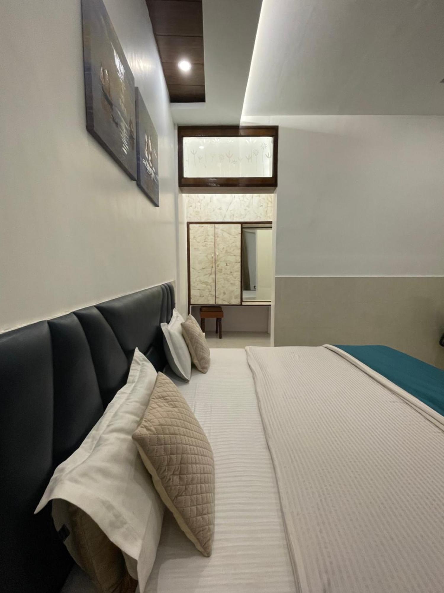 Hotel Dileep42 Lucknow Extérieur photo
