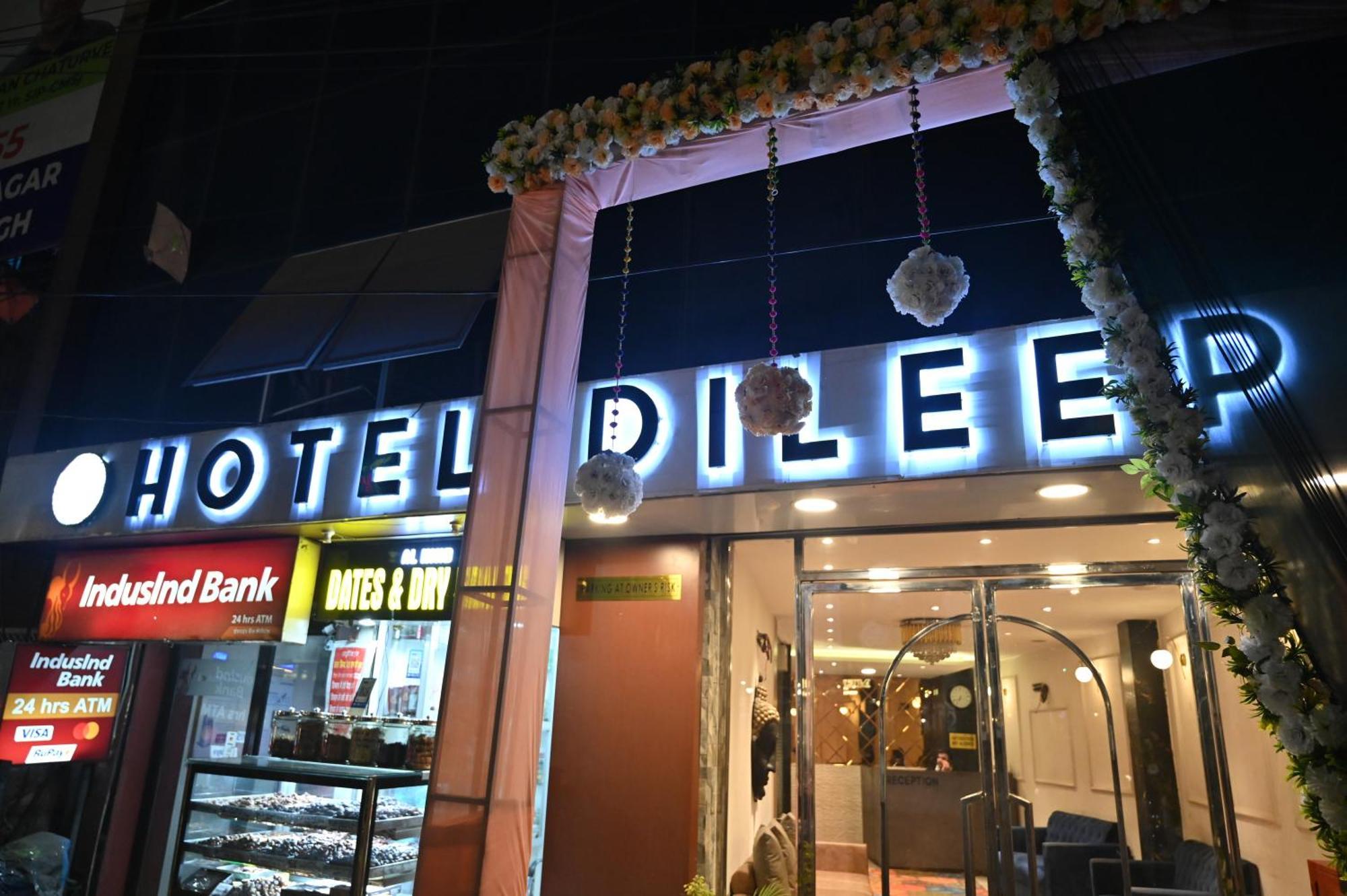 Hotel Dileep42 Lucknow Extérieur photo