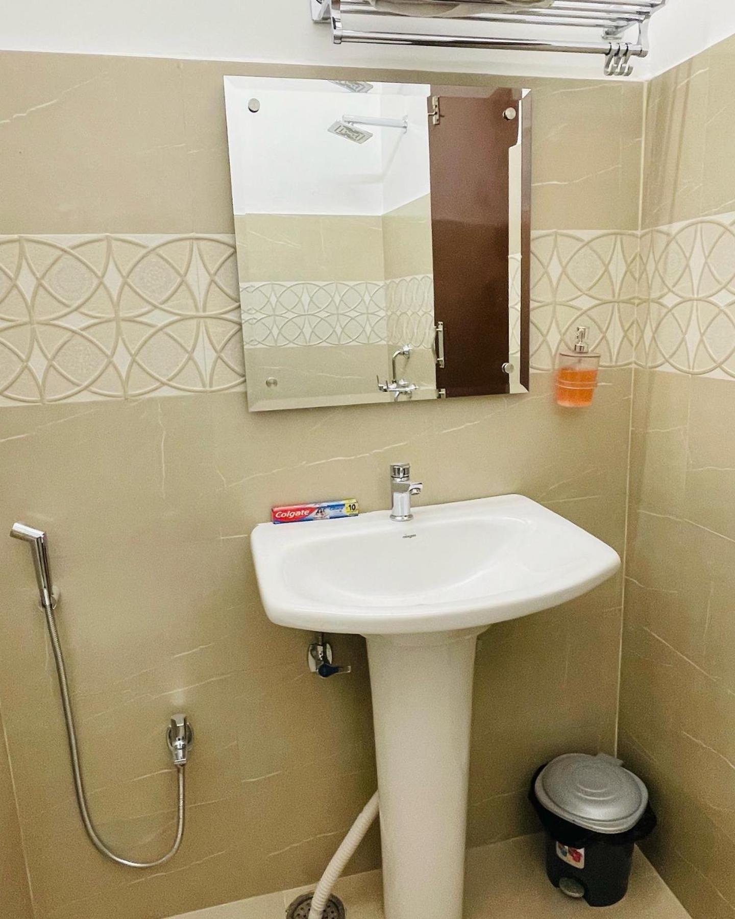 Hotel Dileep42 Lucknow Extérieur photo