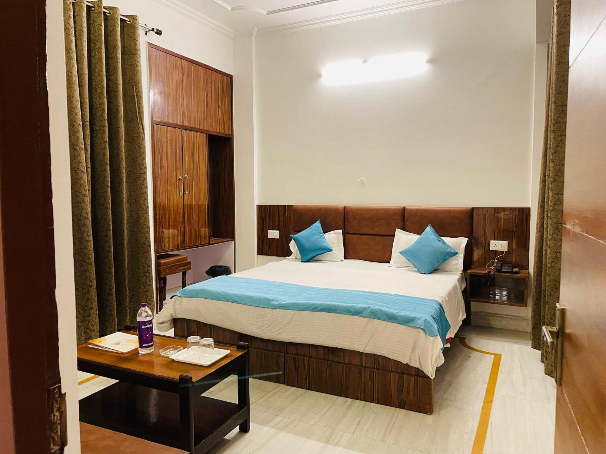 Hotel Dileep42 Lucknow Extérieur photo